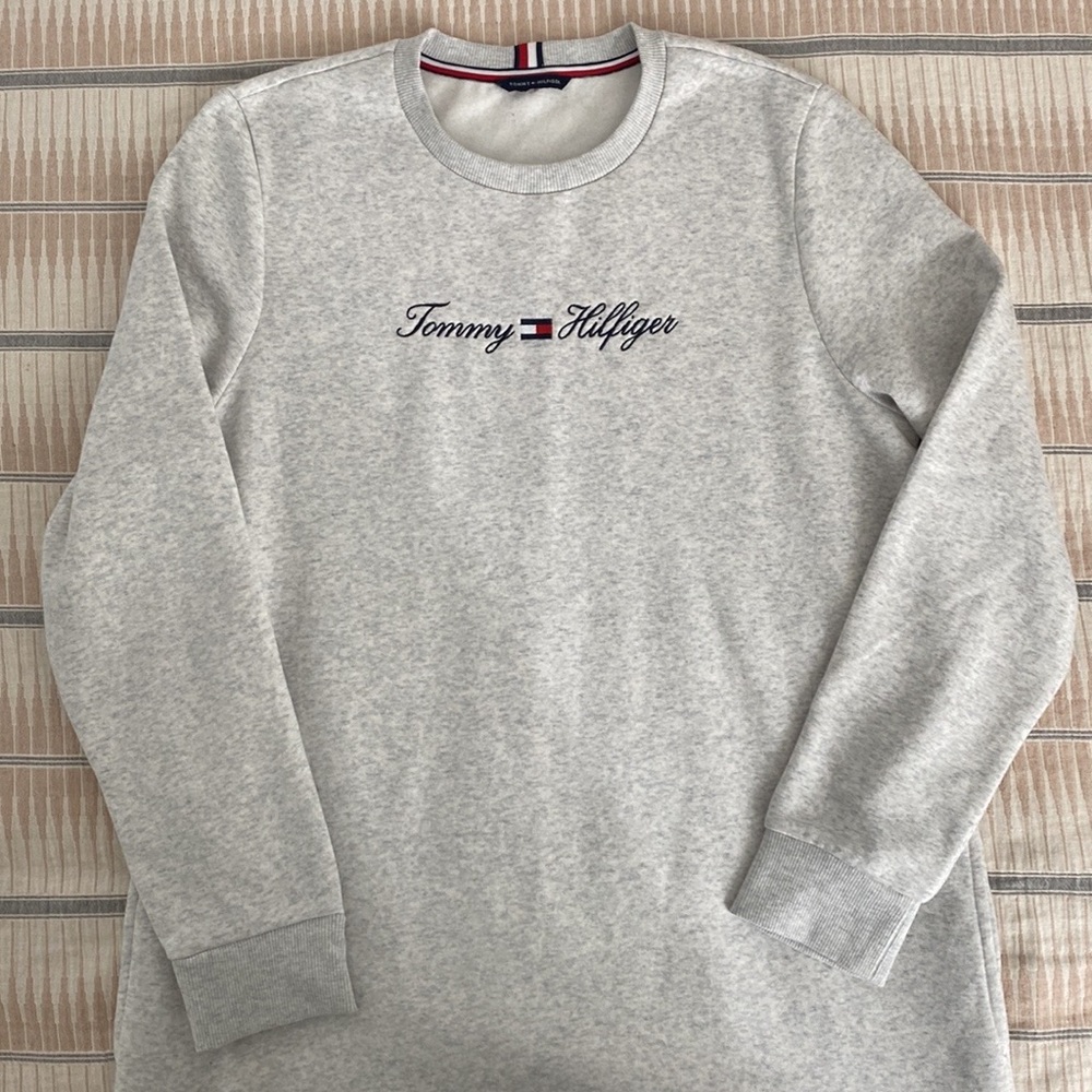 Tommy Hilfiger heather gray sweater dress with pockets